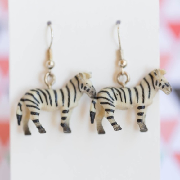 🦓 Zebra Spirit Animal Earrings 🦓 - Picture 1 of 1